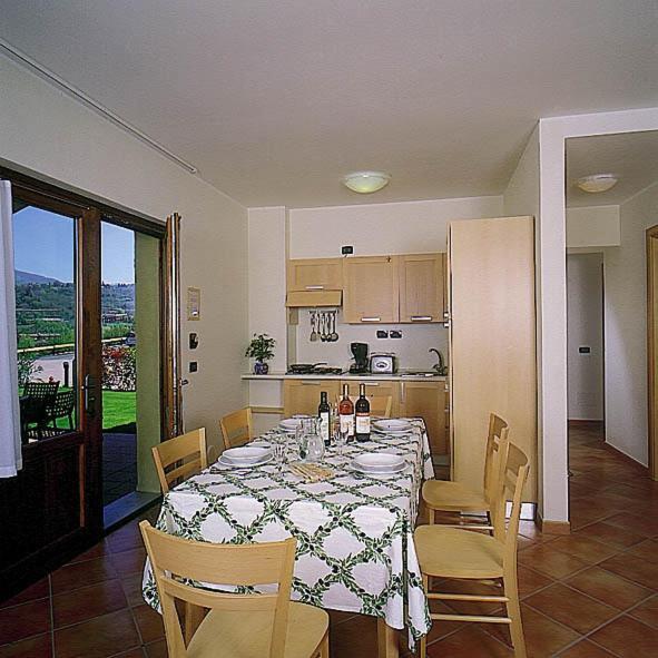 Residence Corte Camaldoli Гарда Номер фото